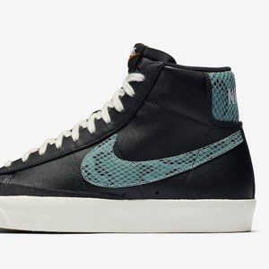 Nike Blazer Mid '77